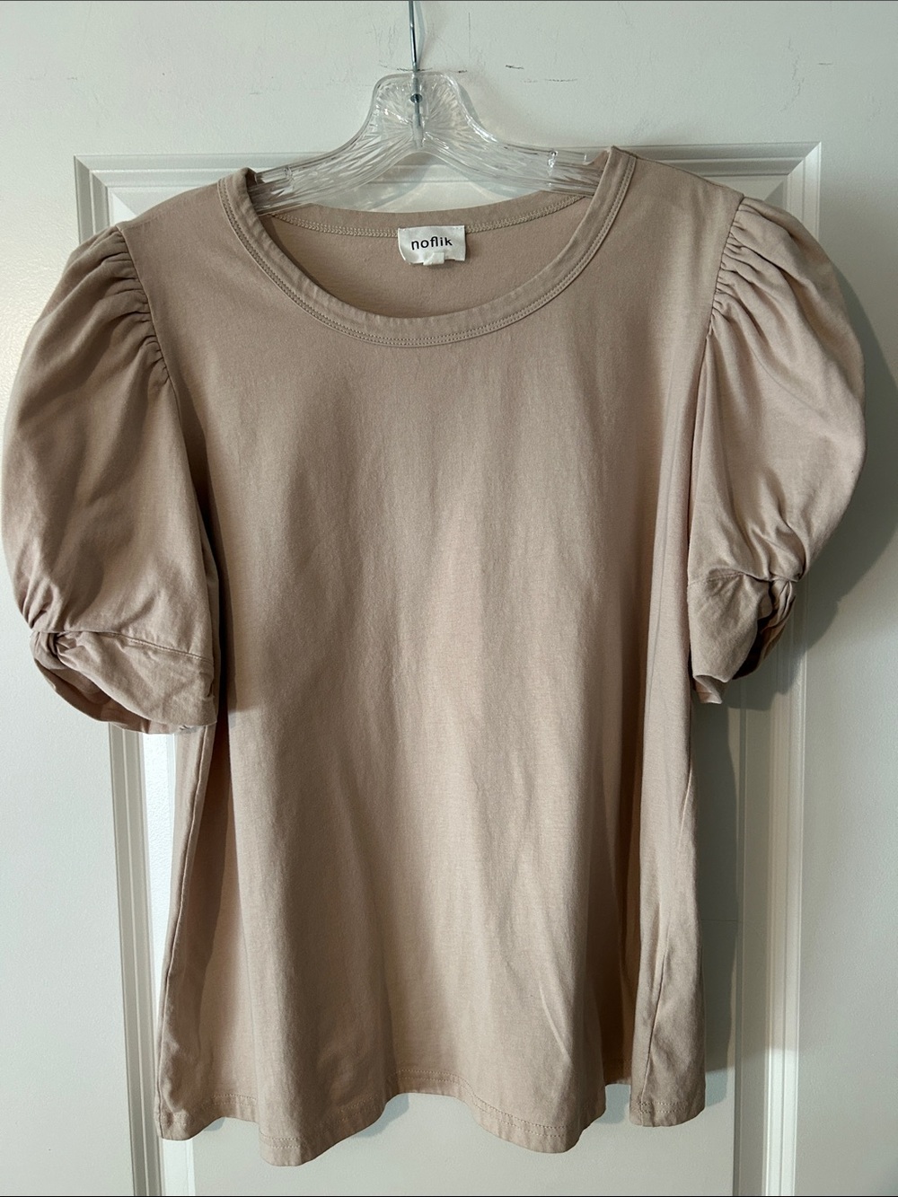 Noflik Puff Sleeve Short-Sleeve Top in Light Taupe